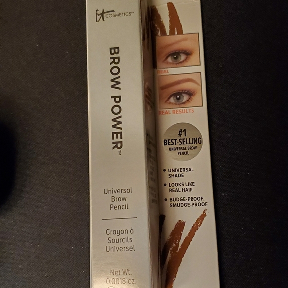 it cosmetics Other - New! It cosmetics eyebrow pencil with brush
